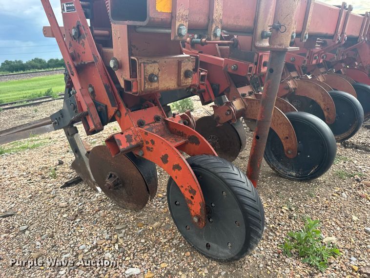 image for item EW4943 Krause row crop cultivator