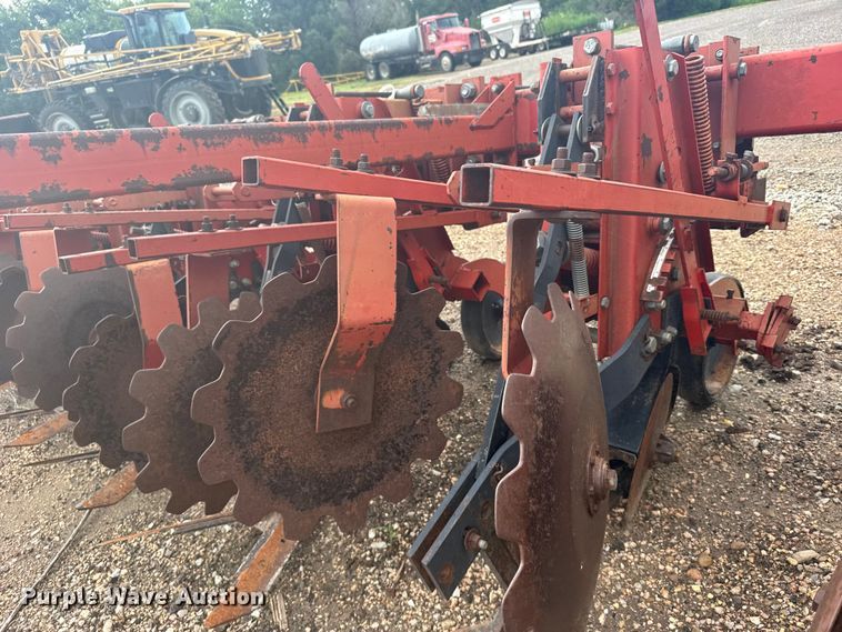 image for item EW4943 Krause row crop cultivator