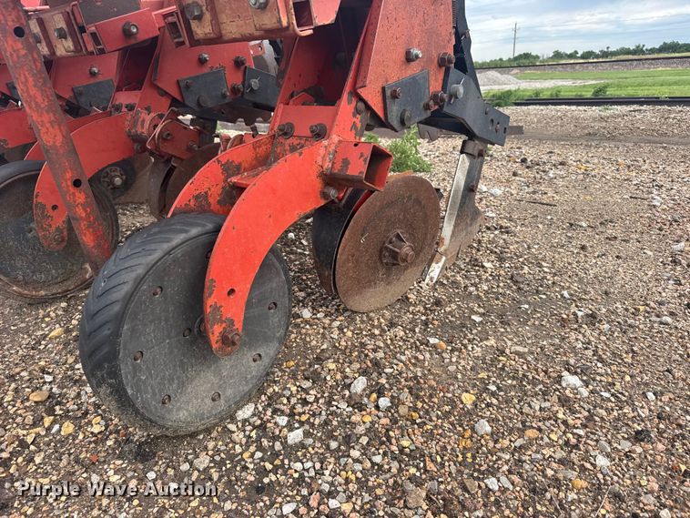 image for item EW4943 Krause row crop cultivator