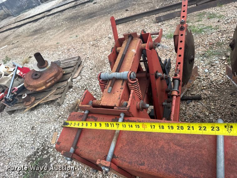 image for item EW4943 Krause row crop cultivator