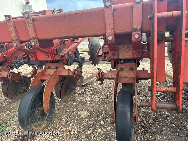 image for item EW4943 Krause row crop cultivator