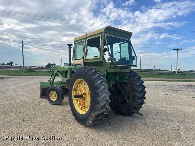 image for item EW4944 John Deere 4320 tractor