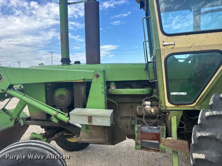 image for item EW4944 John Deere 4320 tractor