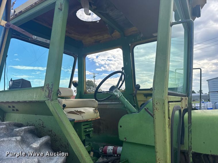image for item EW4944 John Deere 4320 tractor