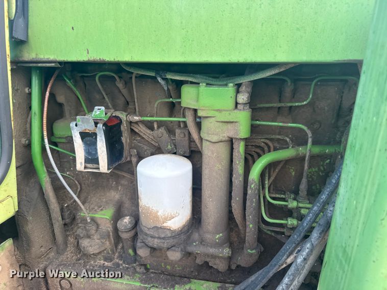 image for item EW4944 John Deere 4320 tractor