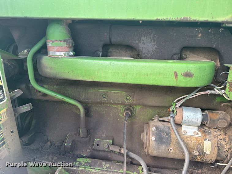 image for item EW4944 John Deere 4320 tractor