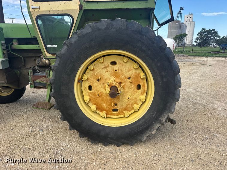 image for item EW4944 John Deere 4320 tractor