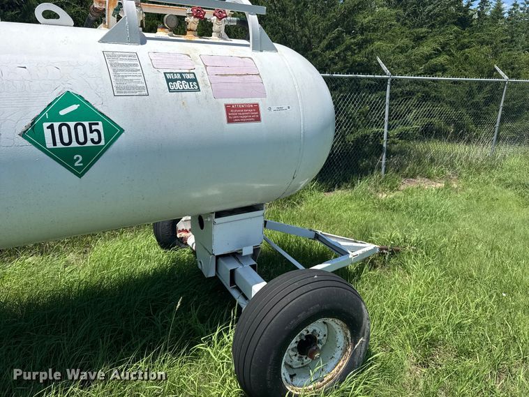 image for item EW4954 NH3 tank trailer