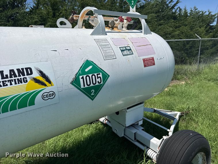 image for item EW4954 NH3 tank trailer