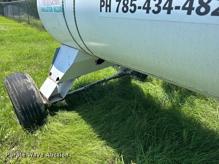 image for item EW4954 NH3 tank trailer