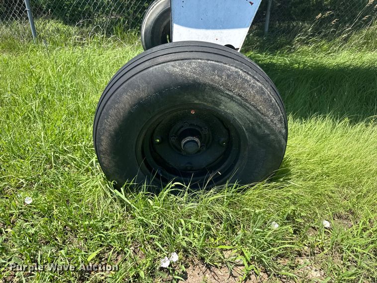 image for item EW4954 NH3 tank trailer