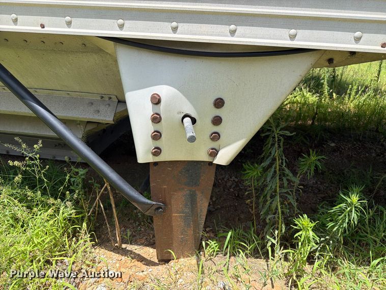 image for item EX2526 2007 Timpte grain trailer