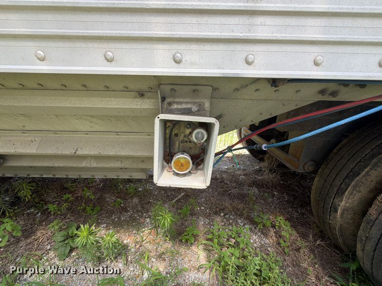 image for item EX2526 2007 Timpte grain trailer
