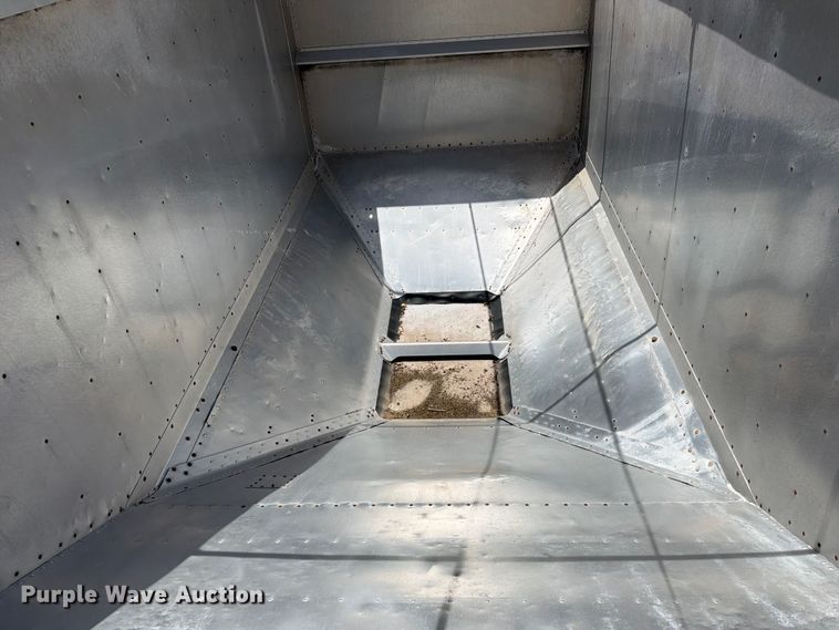 image for item EX2526 2007 Timpte grain trailer
