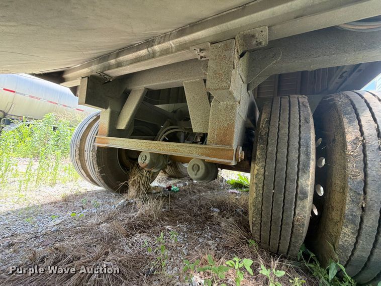 image for item EX2526 2007 Timpte grain trailer