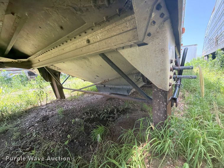 image for item EX2526 2007 Timpte grain trailer