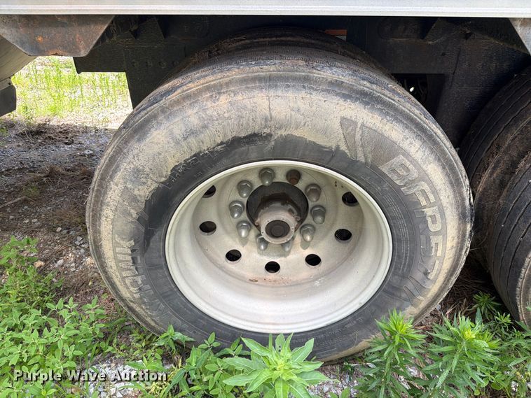 image for item EX2526 2007 Timpte grain trailer