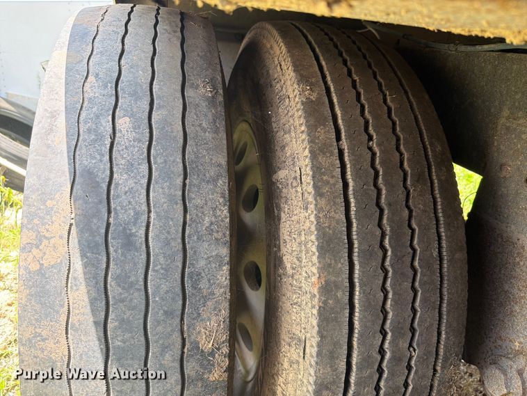 image for item EX2526 2007 Timpte grain trailer