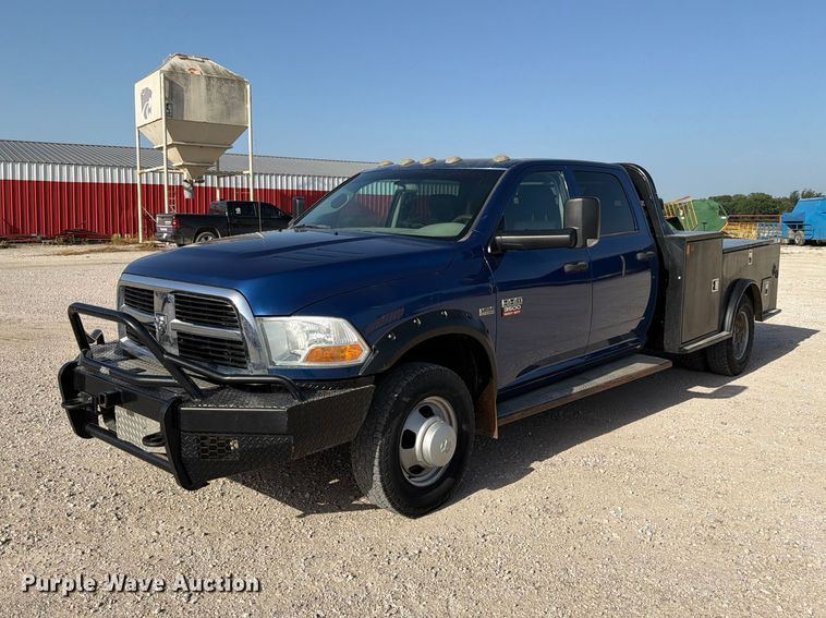 image for item EX4011 2011 Dodge Ram 3500 Heavy Duty Crew Cab flatbed pickup truck