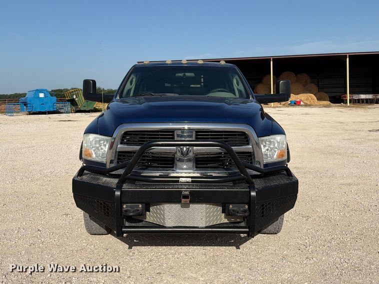 image for item EX4011 2011 Dodge Ram 3500 Heavy Duty Crew Cab flatbed pickup truck