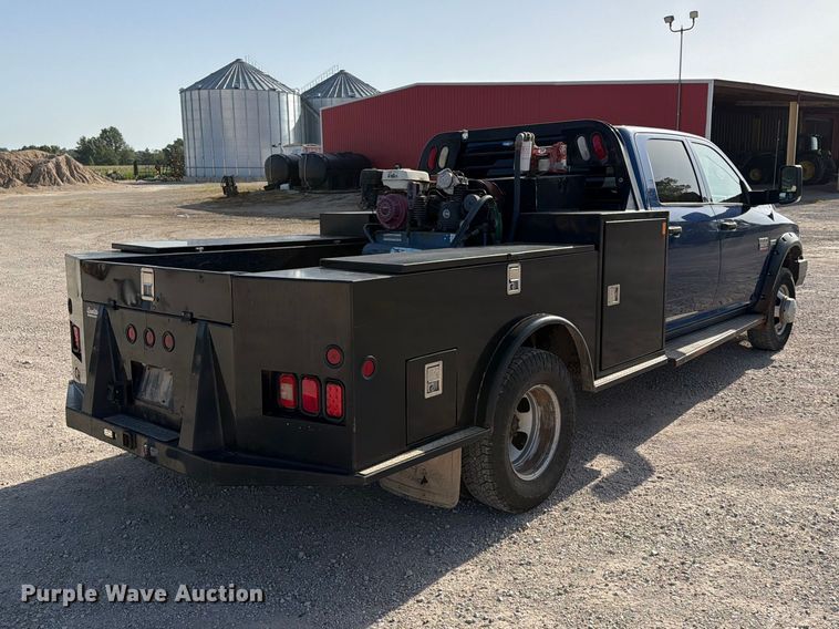 image for item EX4011 2011 Dodge Ram 3500 Heavy Duty Crew Cab flatbed pickup truck