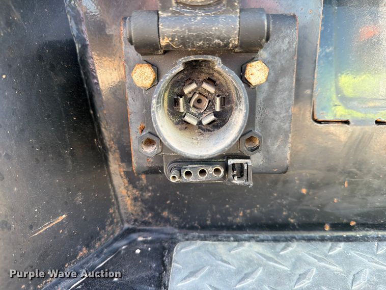 image for item EX4011 2011 Dodge Ram 3500 Heavy Duty Crew Cab flatbed pickup truck