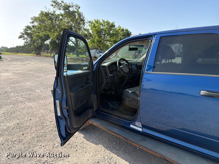 image for item EX4011 2011 Dodge Ram 3500 Heavy Duty Crew Cab flatbed pickup truck