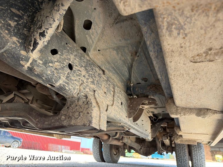 image for item EX4011 2011 Dodge Ram 3500 Heavy Duty Crew Cab flatbed pickup truck