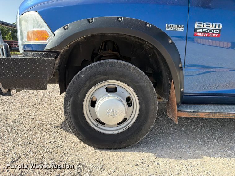 image for item EX4011 2011 Dodge Ram 3500 Heavy Duty Crew Cab flatbed pickup truck