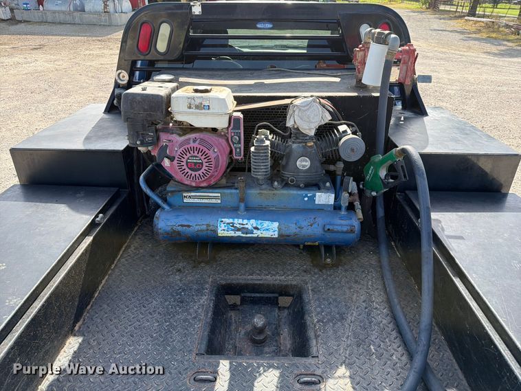 image for item EX4011 2011 Dodge Ram 3500 Heavy Duty Crew Cab flatbed pickup truck