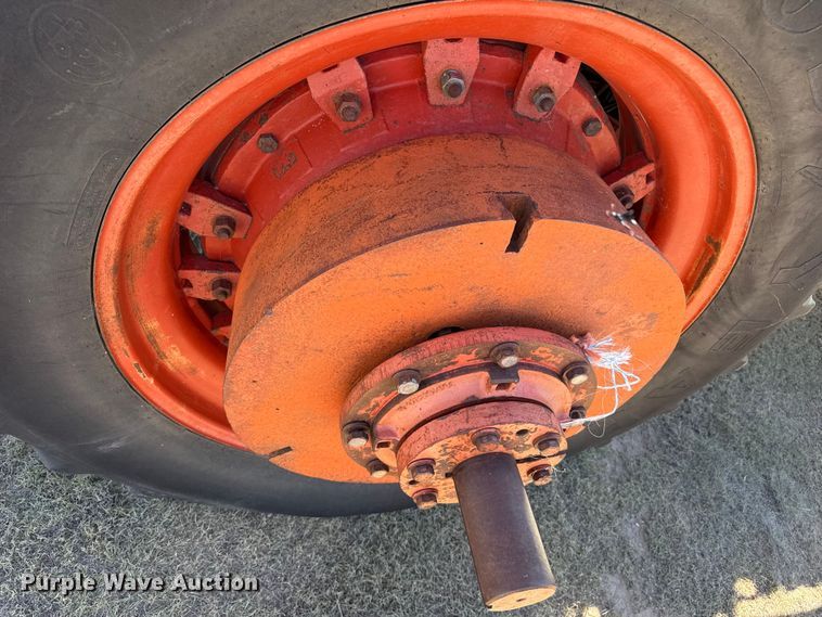 image for item FB6775 Case 2390 tractor