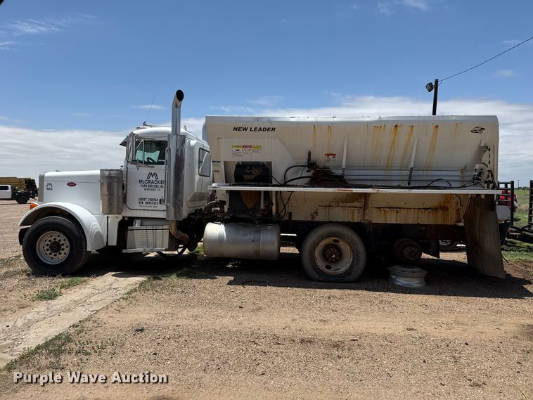image for item FB6798 2001 Peterbilt 379 applicator truck
