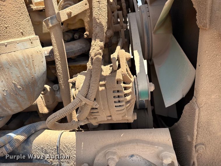 image for item FB6798 2001 Peterbilt 379 applicator truck