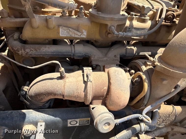 image for item FB6798 2001 Peterbilt 379 applicator truck