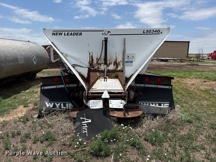 image for item FB6803 New Leader L5034G4 spreader bed