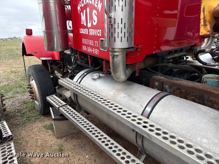 image for item FB6806 1993 Western Star 4900 manure spreader truck