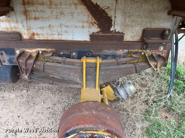 image for item FB6806 1993 Western Star 4900 manure spreader truck