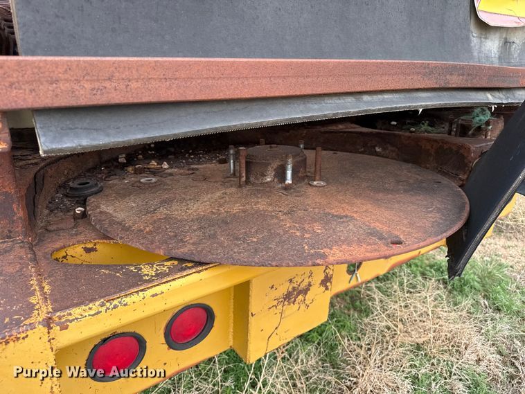 image for item FB6806 1993 Western Star 4900 manure spreader truck
