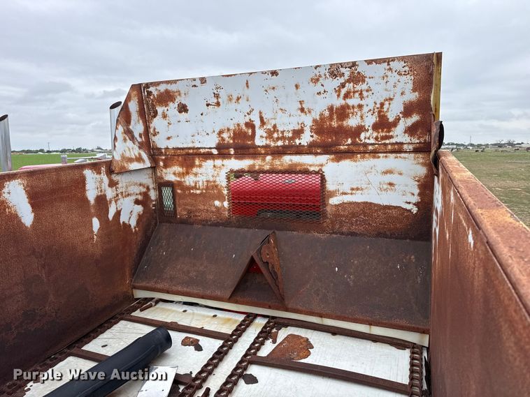 image for item FB6806 1993 Western Star 4900 manure spreader truck