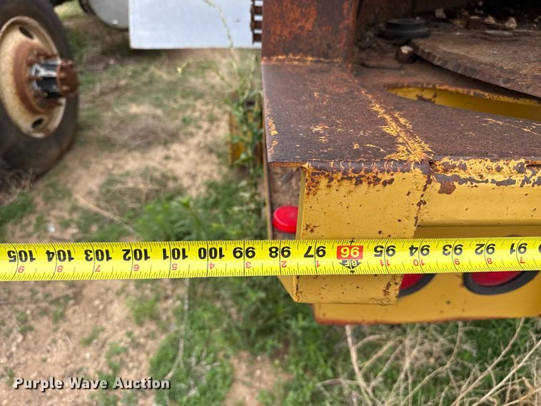 image for item FB6806 1993 Western Star 4900 manure spreader truck