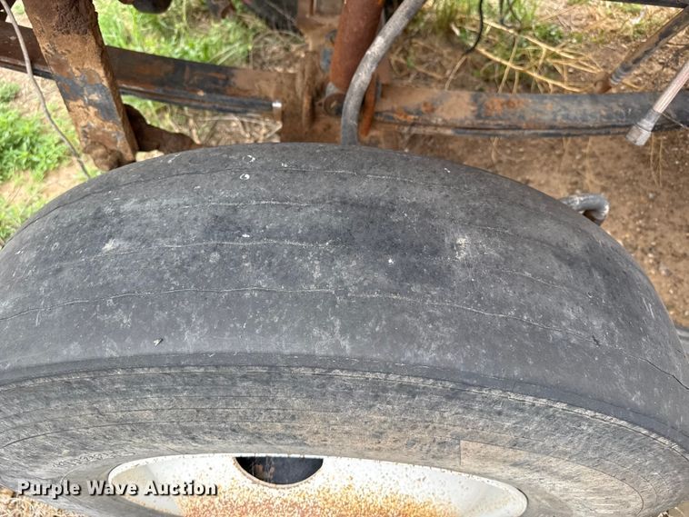 image for item FB6806 1993 Western Star 4900 manure spreader truck