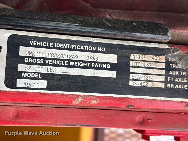 image for item FB6806 1993 Western Star 4900 manure spreader truck