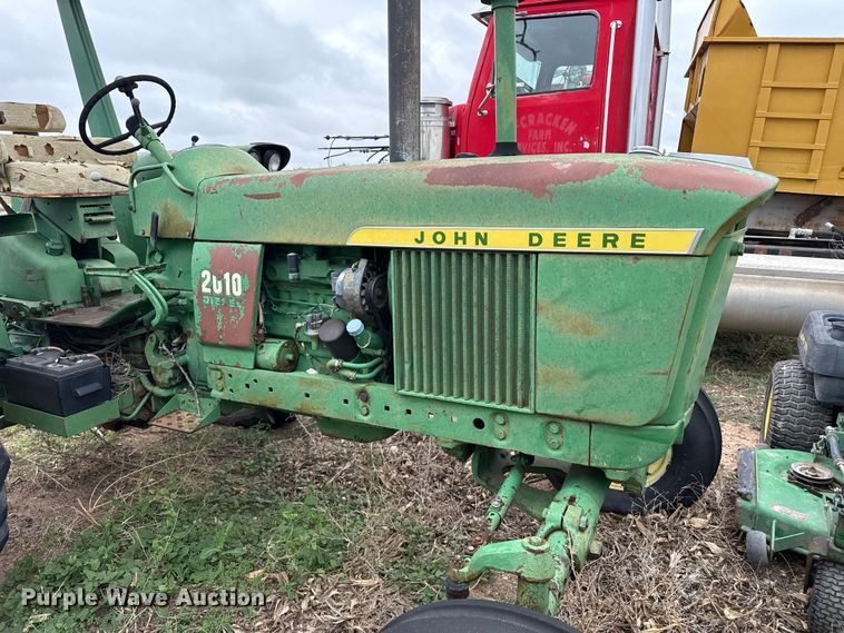 image for item FB6808 John Deere 2010 tractor