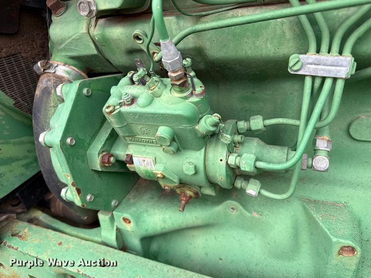 image for item FB6808 John Deere 2010 tractor