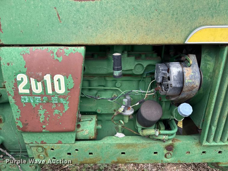 image for item FB6808 John Deere 2010 tractor