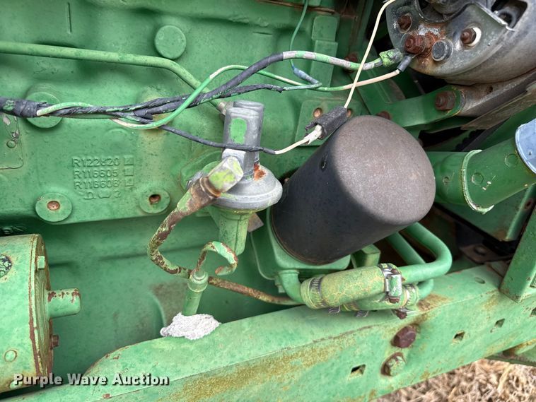 image for item FB6808 John Deere 2010 tractor