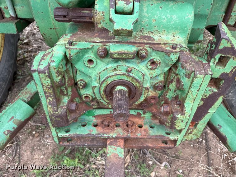 image for item FB6808 John Deere 2010 tractor