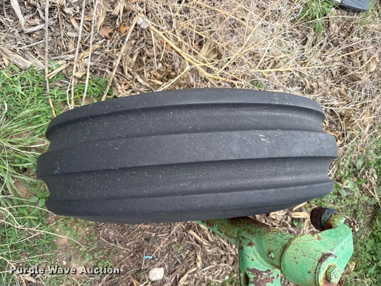image for item FB6808 John Deere 2010 tractor