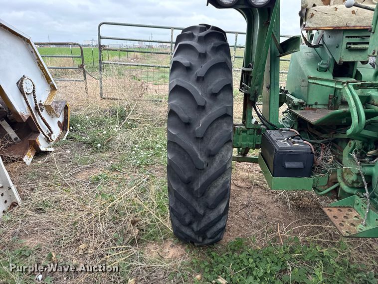 image for item FB6808 John Deere 2010 tractor