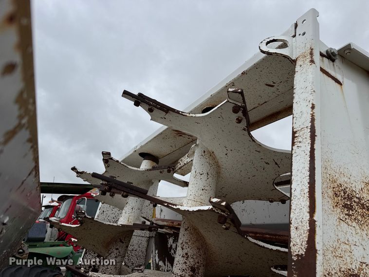 image for item FB6810 (4) manure spreader truck attachments